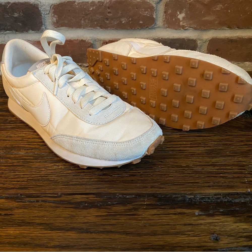 Nike Waffle Sole Shoes